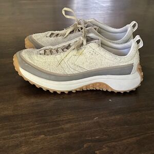 KEEN Womens KS Mino Sneaker Size 9 Brushed Suede Silver Birch Beige 1031263